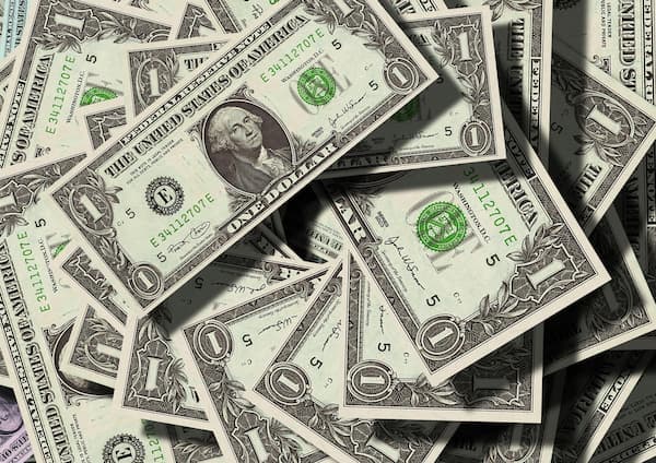 数据解读：5家险企Q1下滑，黄金何去？